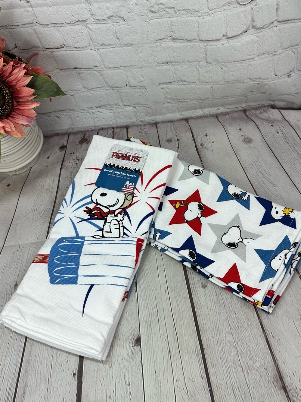 NWT Peanuts Snoopy Kitchen Towels patriotic 4th of july simmer firework festive